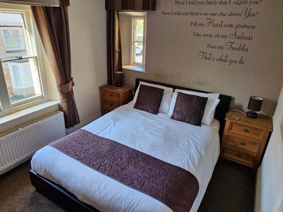 The Court House Inn Thrapston  Eksteriør bilde